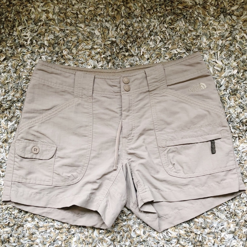 North Face Women’s Nylon Hiking Shorts 8